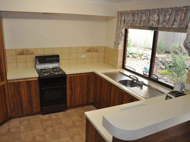 3 Hay Court, Victor Harbor SA 5211