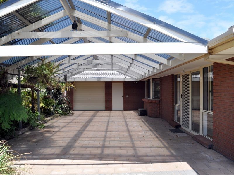 11 Russell Street, Encounter Bay SA 5211