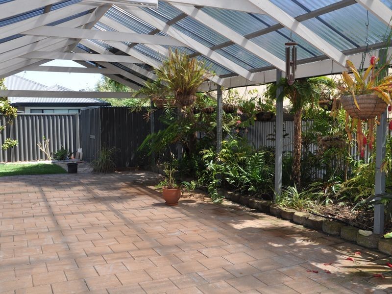 11 Russell Street, Encounter Bay SA 5211