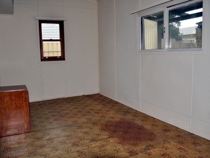 18 Sturt Street, Victor Harbor SA 5211