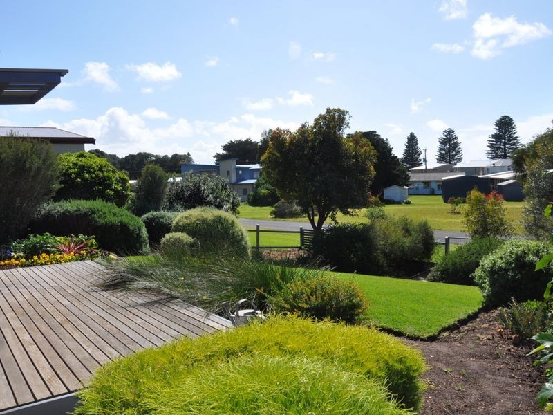 18 Island View Crescent, Encounter Bay SA 5211