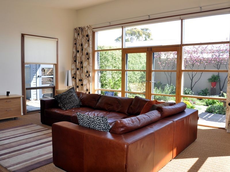 18 Island View Crescent, Encounter Bay SA 5211