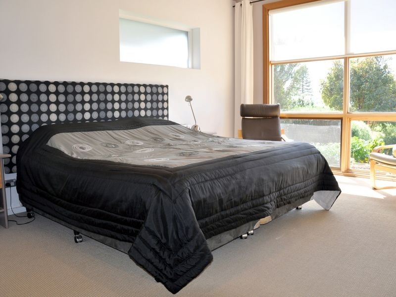 18 Island View Crescent, Encounter Bay SA 5211