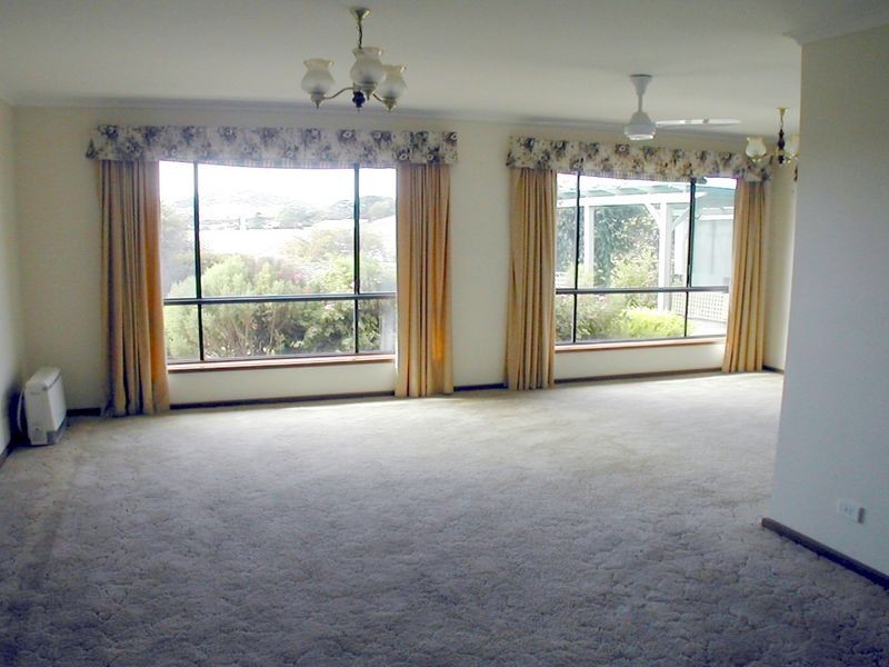 5 Gribble Court, Encounter Bay SA 5211