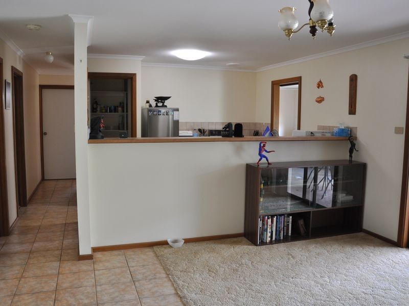 5 Gribble Court, Encounter Bay SA 5211