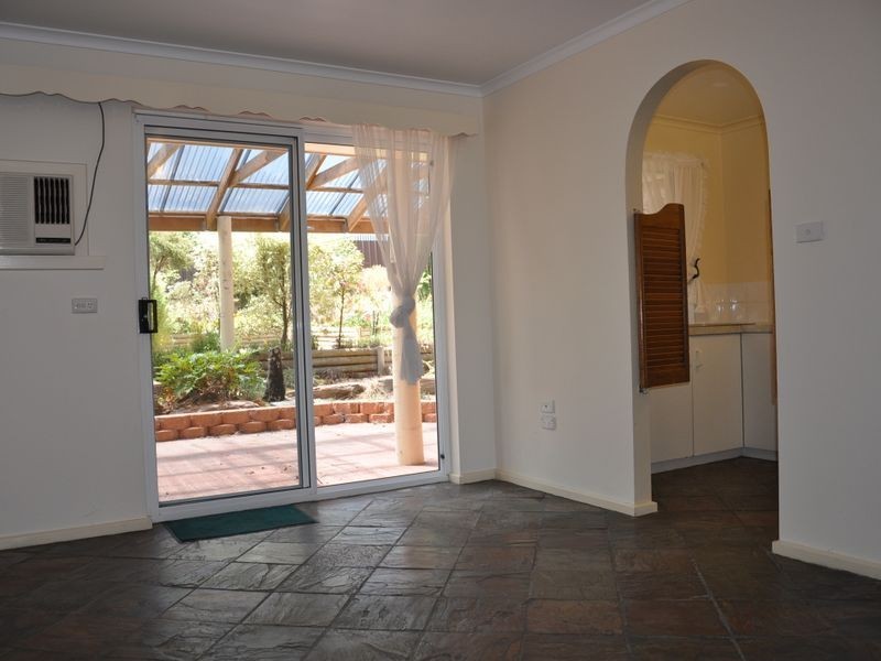 16 James Avenue, Victor Harbor SA 5211
