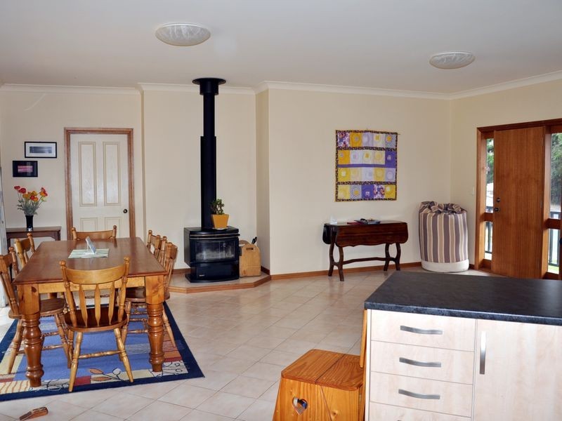 15 Gum Avenue, Victor Harbor SA 5211