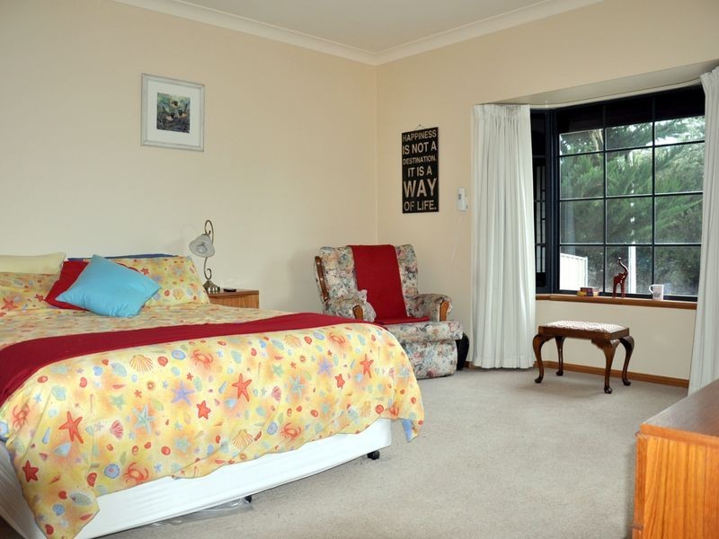 15 Gum Avenue, Victor Harbor SA 5211