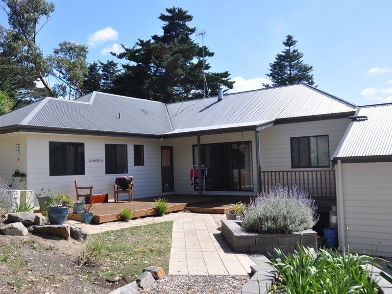 15 Gum Avenue, Victor Harbor SA 5211