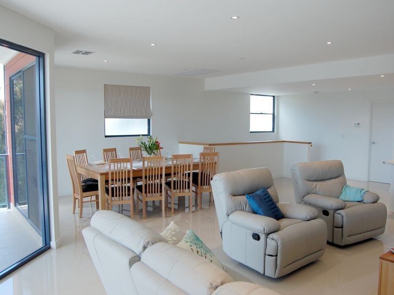 23 Nevin Avenue, Encounter Bay SA 5211