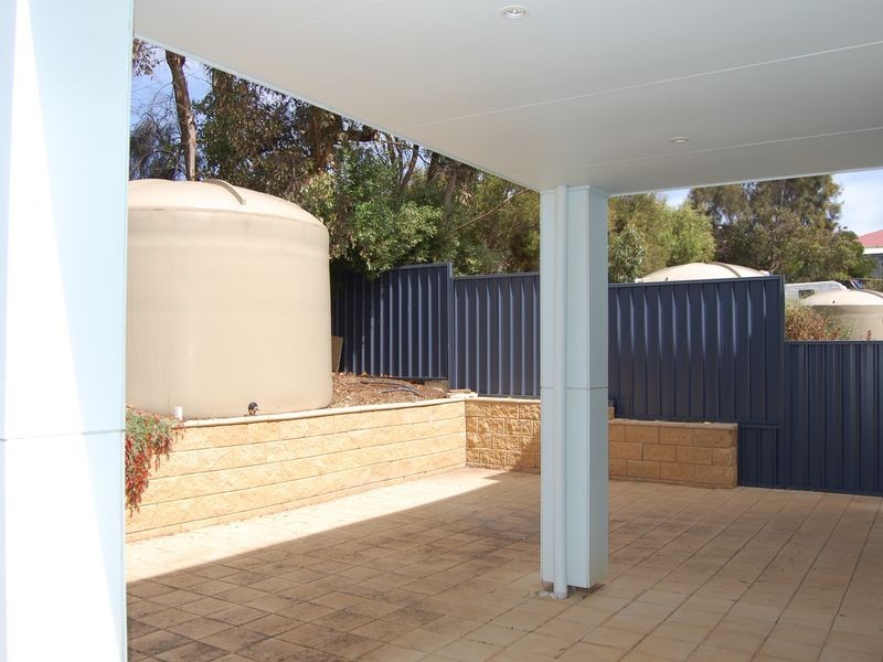 23 Nevin Avenue, Encounter Bay SA 5211