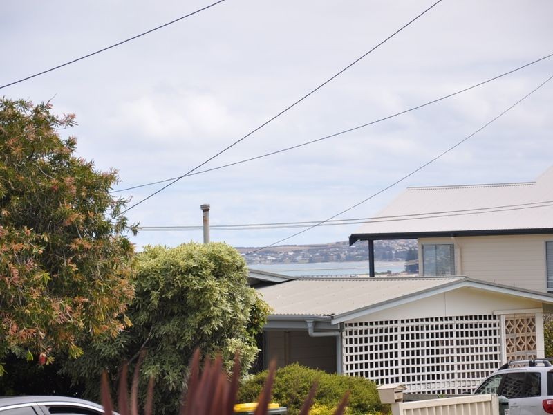 106 Albatross Avenue, Hayborough SA 5211