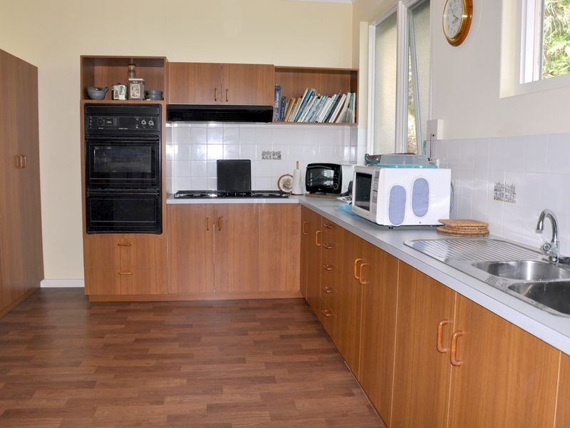 42 Lindsay Street, Victor Harbor SA 5211