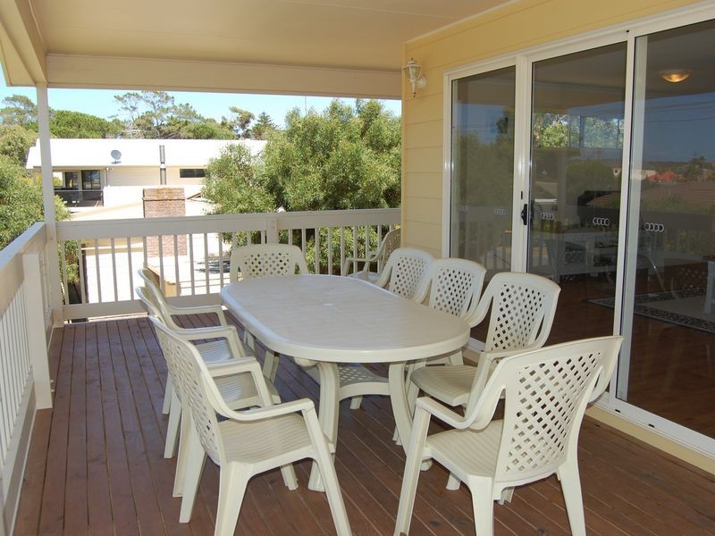 5 Giles Street, Encounter Bay SA 5211