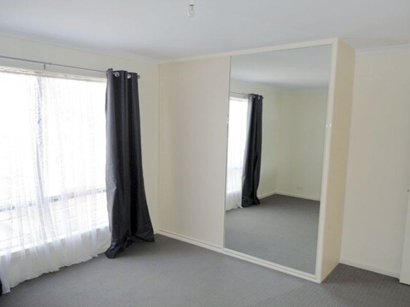 11 Lawson Street, Victor Harbor SA 5211