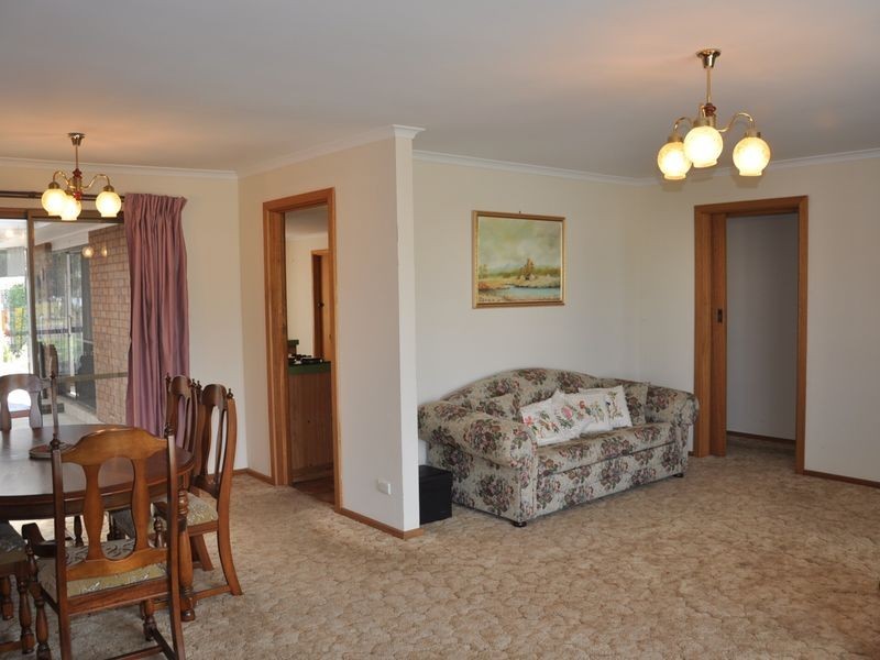 5 Leworthy Street, Victor Harbor SA 5211