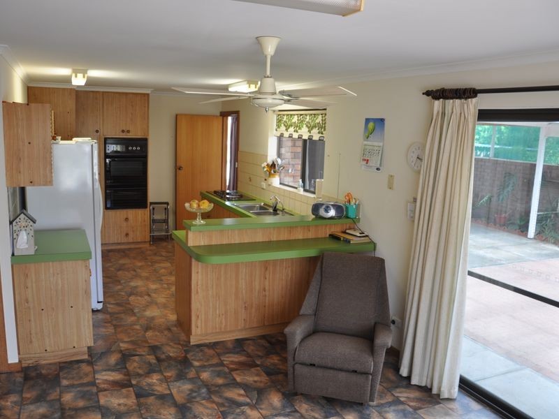 5 Leworthy Street, Victor Harbor SA 5211