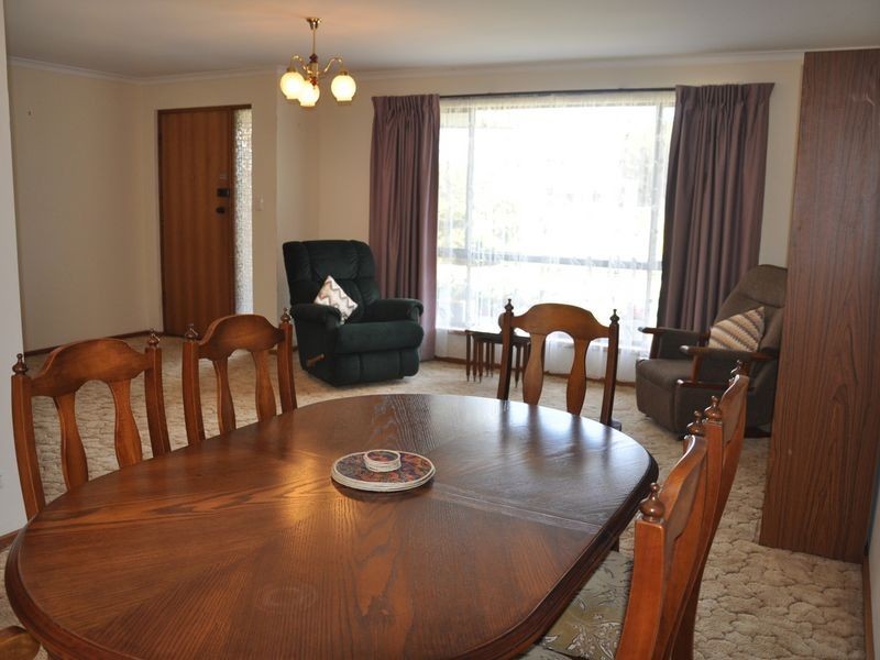 5 Leworthy Street, Victor Harbor SA 5211