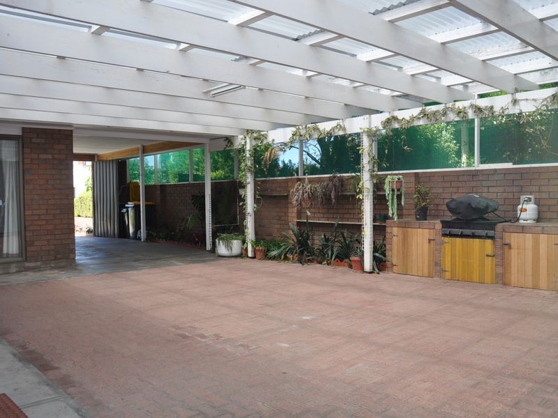 5 Leworthy Street, Victor Harbor SA 5211