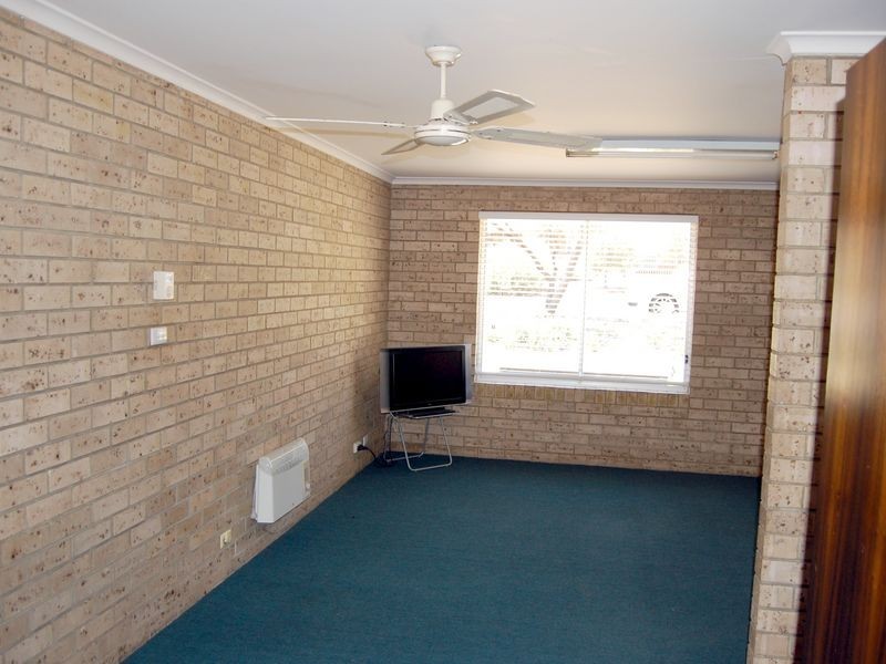 37 Warland Avenue, Victor Harbor SA 5211