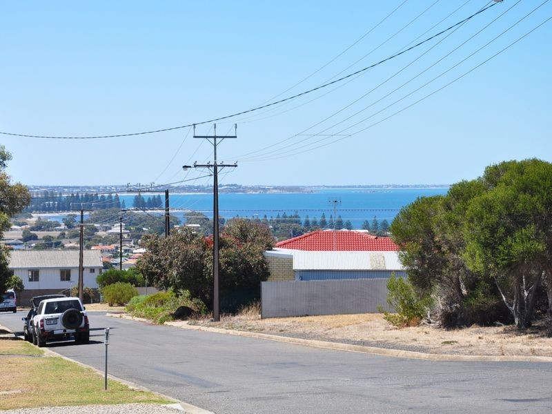 23 White Crescent, Encounter Bay SA 5211