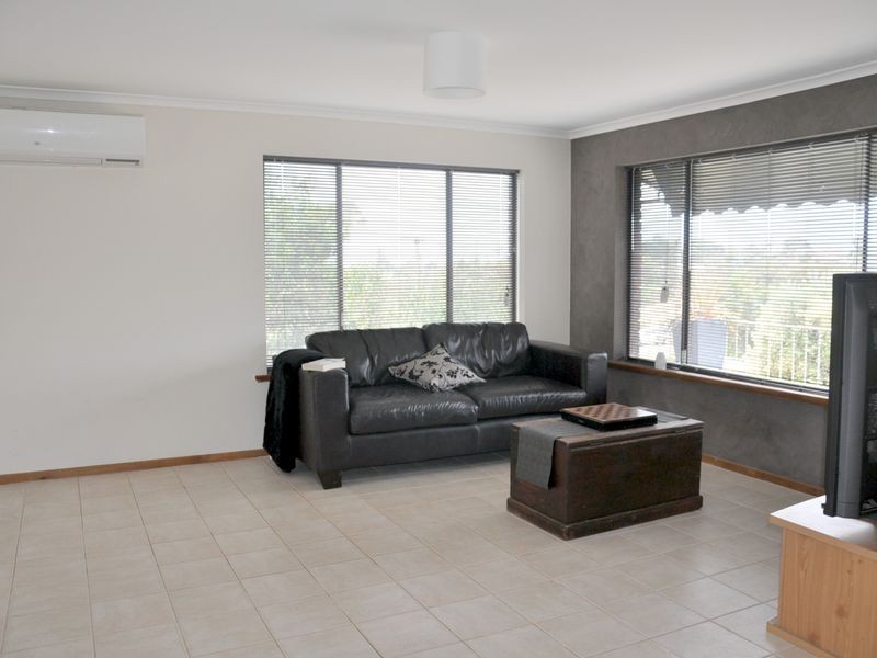 26 Norfolk Avenue, Victor Harbor SA 5211