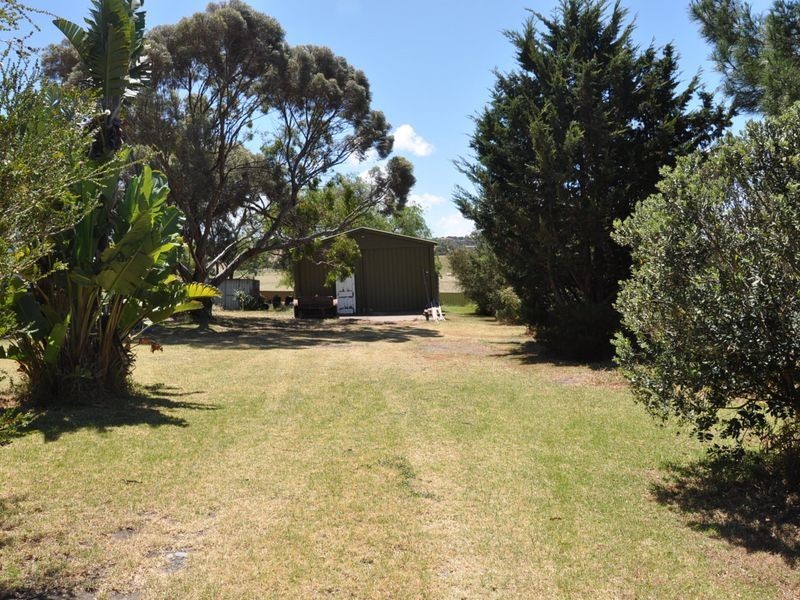 15 Sweetman Avenue, Encounter Bay SA 5211