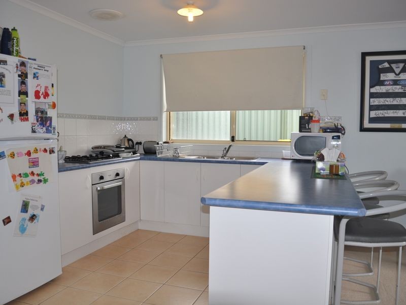 65 Sweetman Avenue, Encounter Bay SA 5211