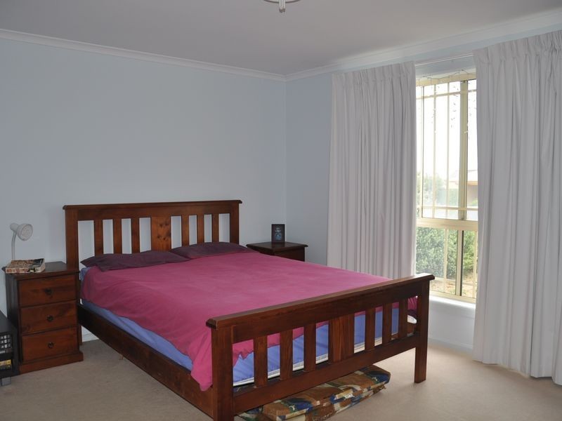 65 Sweetman Avenue, Encounter Bay SA 5211