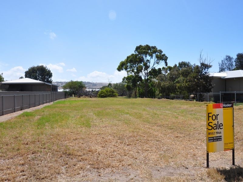 25 Russell Street, Encounter Bay SA 5211