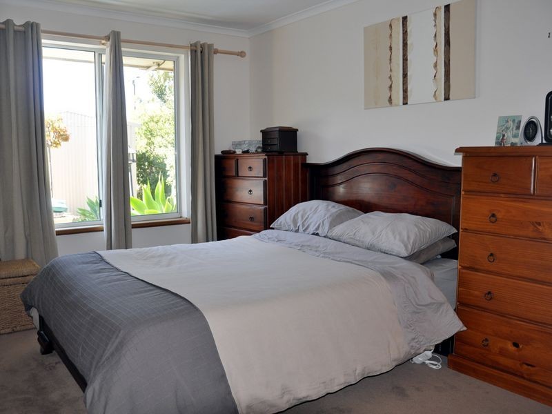 5 Lord Hobart Crescent, Encounter Bay SA 5211
