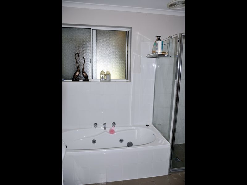5 Lord Hobart Crescent, Encounter Bay SA 5211