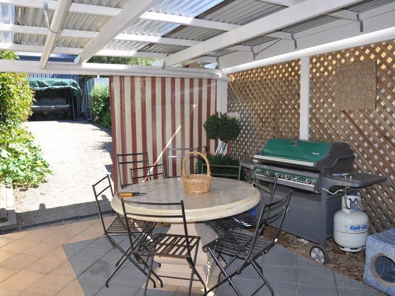 5 Lord Hobart Crescent, Encounter Bay SA 5211