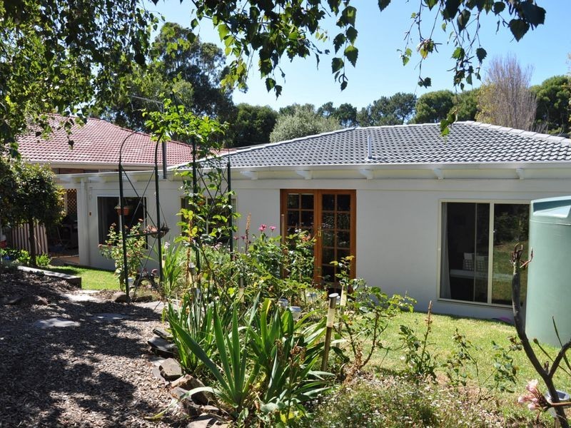 5 Lord Hobart Crescent, Encounter Bay SA 5211