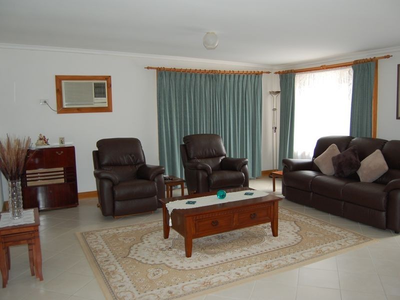 32 Chapman Road, Middleton SA 5213