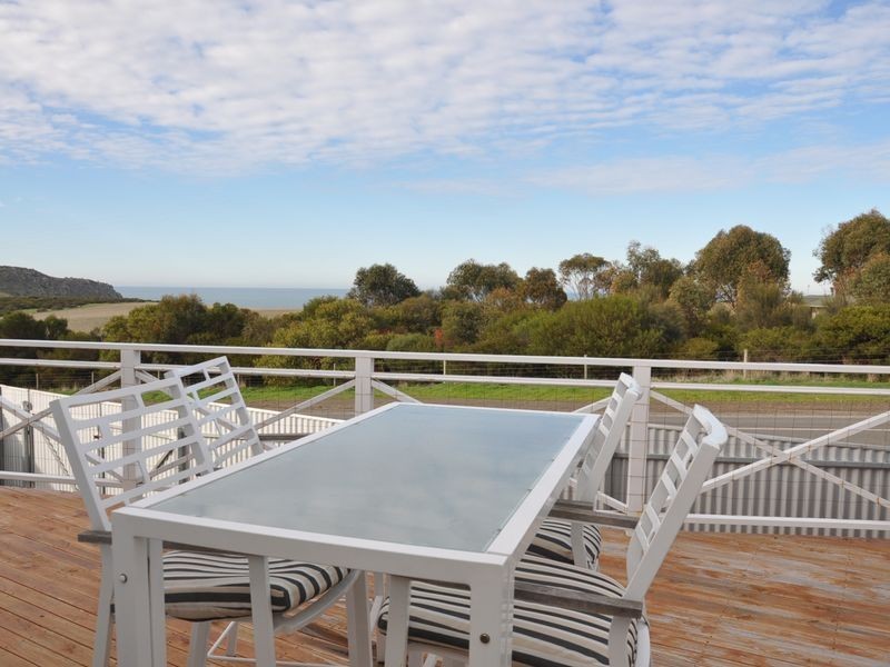 13 Minnamoora Crt, Encounter Bay SA 5211