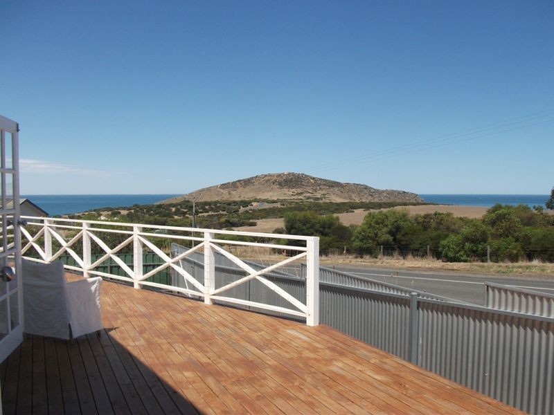 13 Minnamoora Crt, Encounter Bay SA 5211