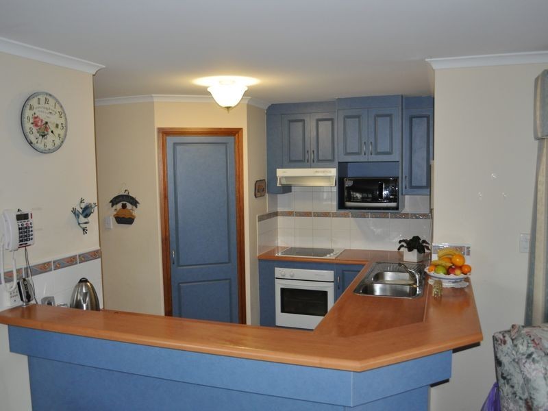 1 Yates Avenue, Hayborough SA 5211