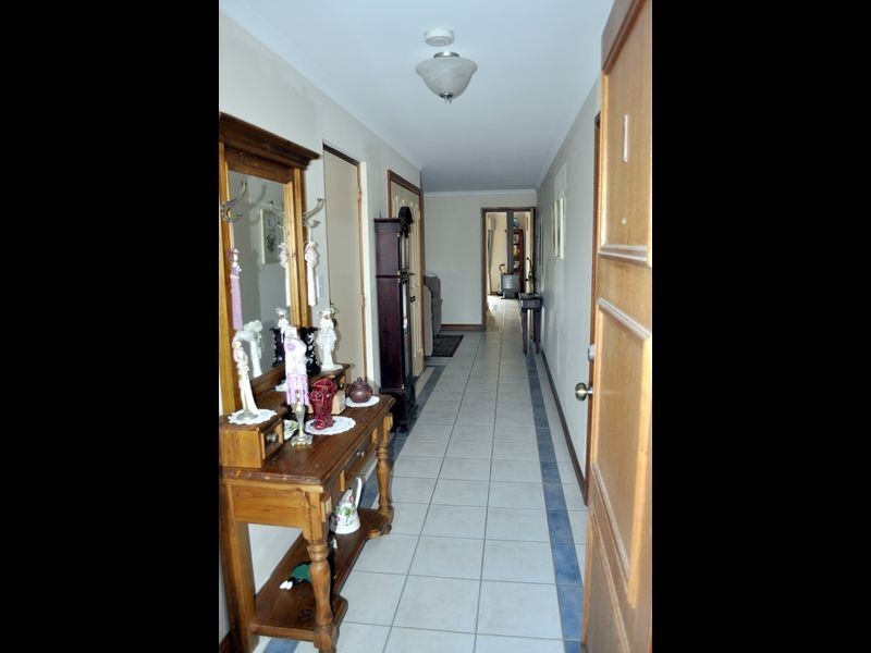 1 Yates Avenue, Hayborough SA 5211