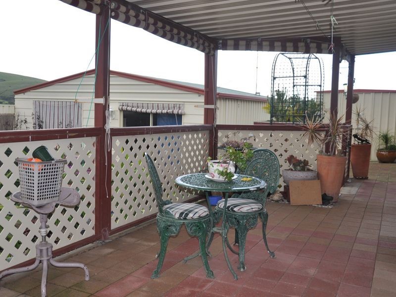 1 Yates Avenue, Hayborough SA 5211