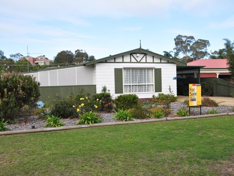 166 Canterbury Road, Victor Harbor SA 5211