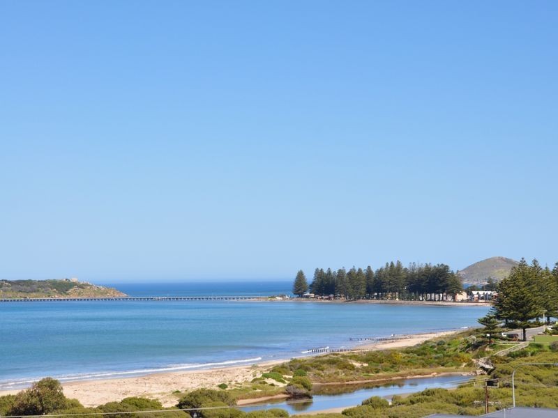 2/27 The Crescent, Mccracken SA 5211