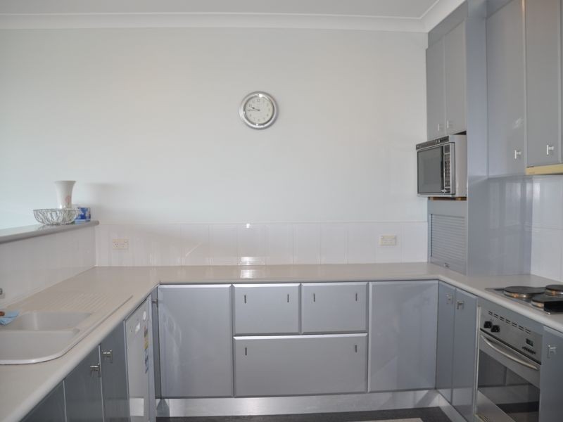 2/27 The Crescent, Mccracken SA 5211