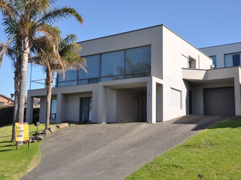 2/27 The Crescent, Mccracken SA 5211