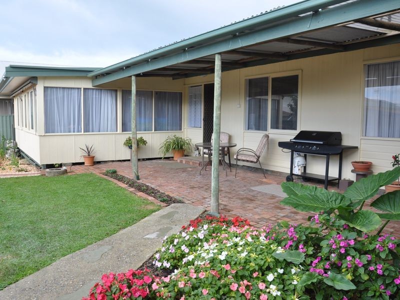 10 Higgins Street, Encounter Bay SA 5211