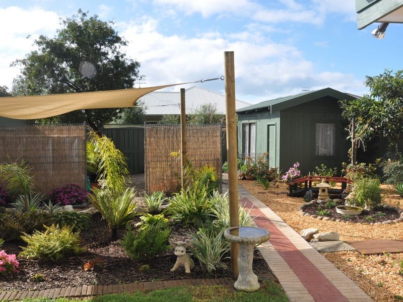 10 Higgins Street, Encounter Bay SA 5211