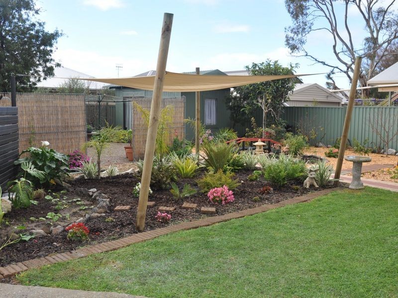 10 Higgins Street, Encounter Bay SA 5211