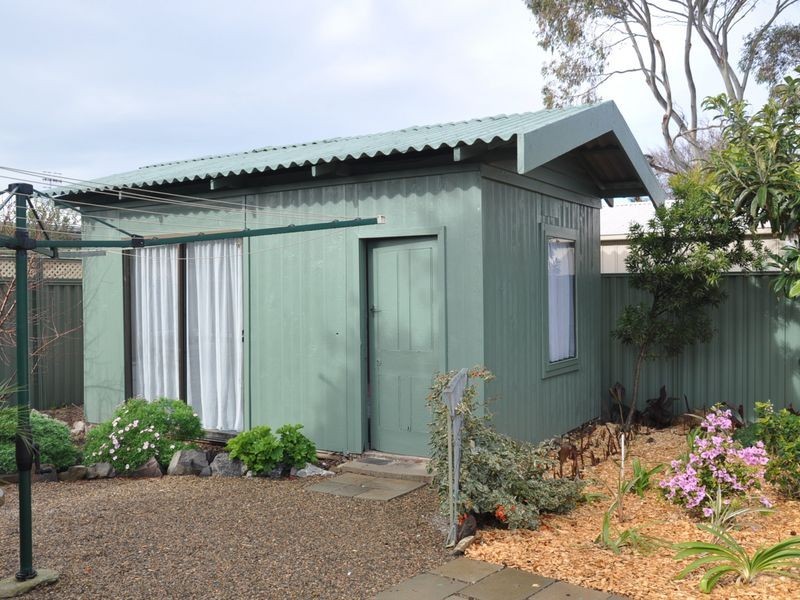 10 Higgins Street, Encounter Bay SA 5211