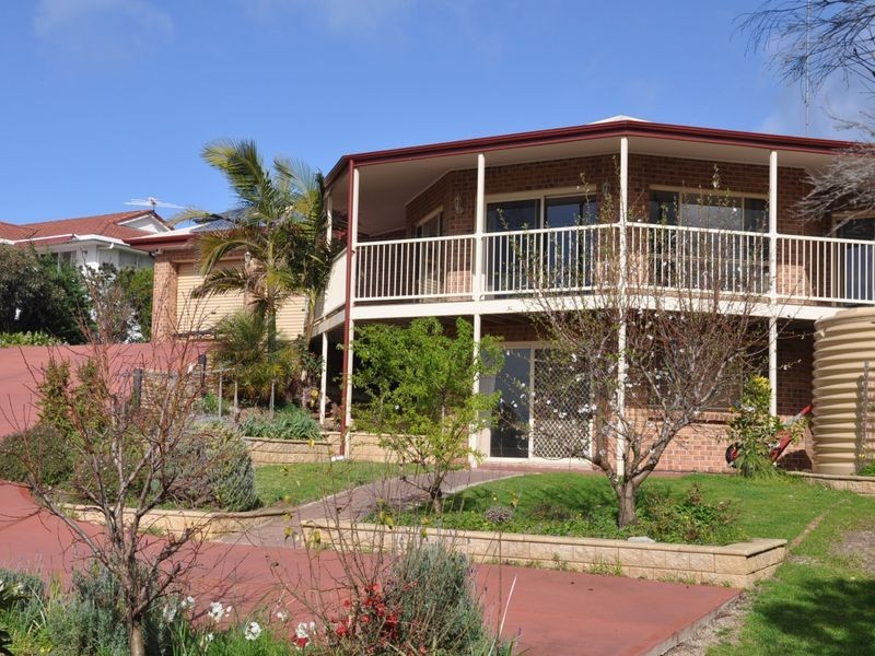 13 Clive Avenue, Encounter Bay SA 5211