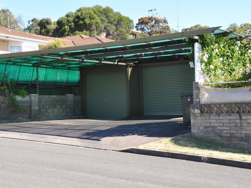 11 Swain Road, Victor Harbor SA 5211